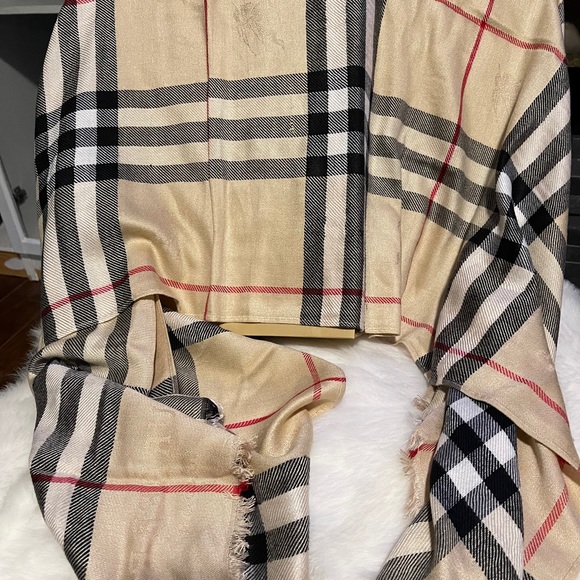 Sold - Authentic Burberry Shawl/wrap Scarf - Picture 8 of 11